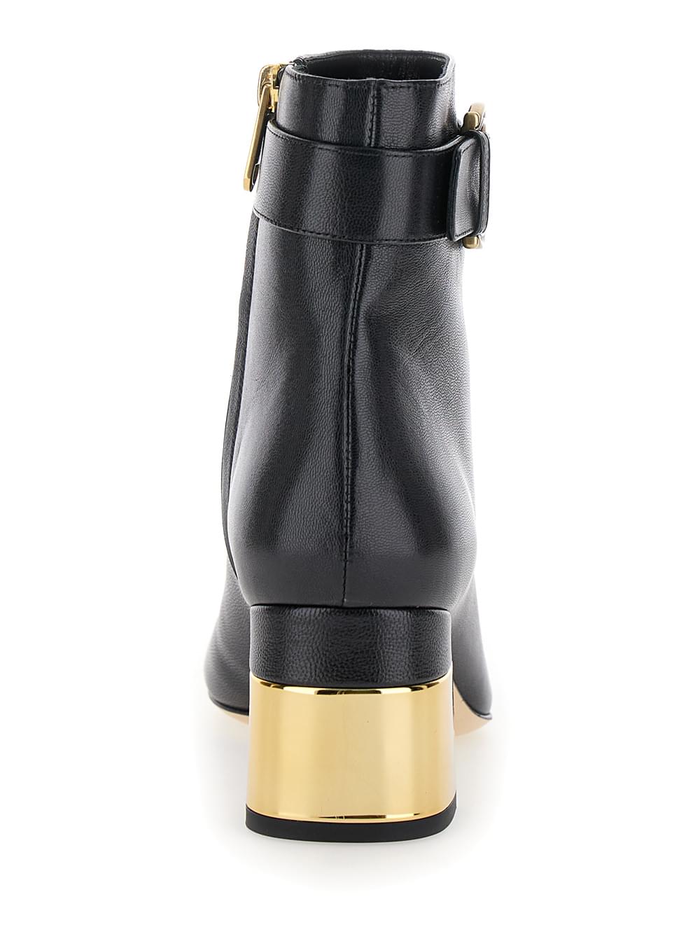 Chloé Women 'Alize' Black Ankle Boots With C Buckle In Smooth Leather Woman