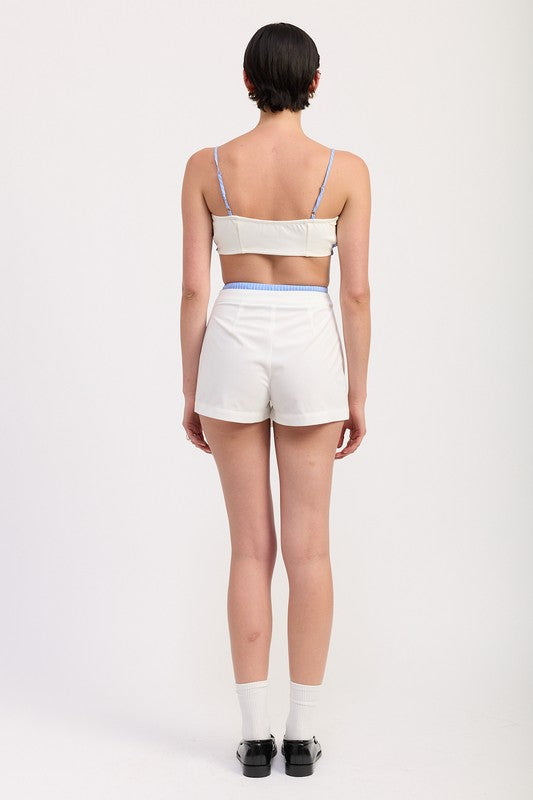 PLEATED CONTRAST TRIM SKORT