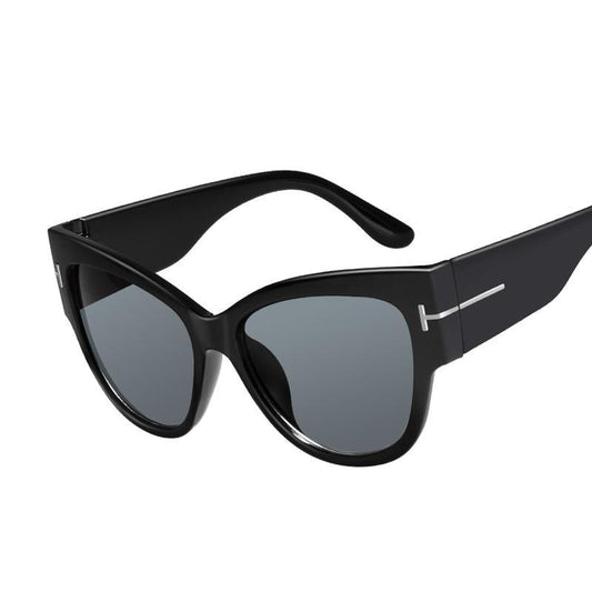 New Luxury Polarized Elegant Sunglasses for Women and Lady Luxury Designer Fashion Cat Eye Style Oversized Sunglasses Gradient Sunglasses With UV400 Protection