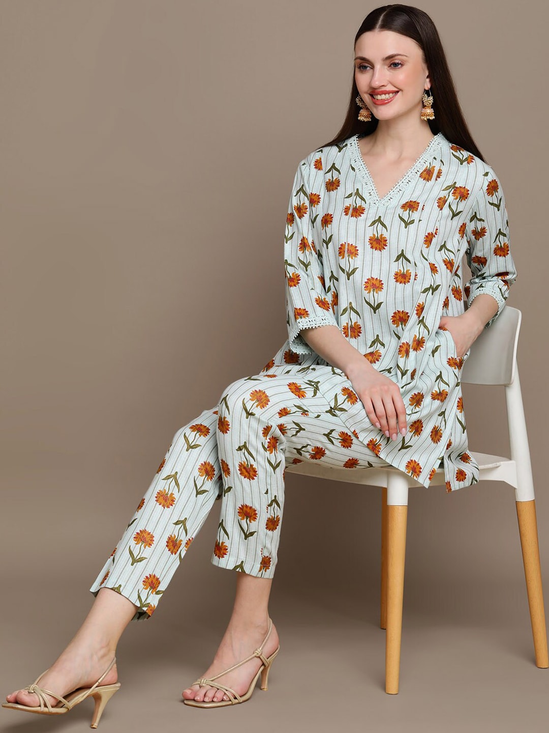 HERE&NOW Floral Printed Lace Inserted V-Neck Kurti with Trousers