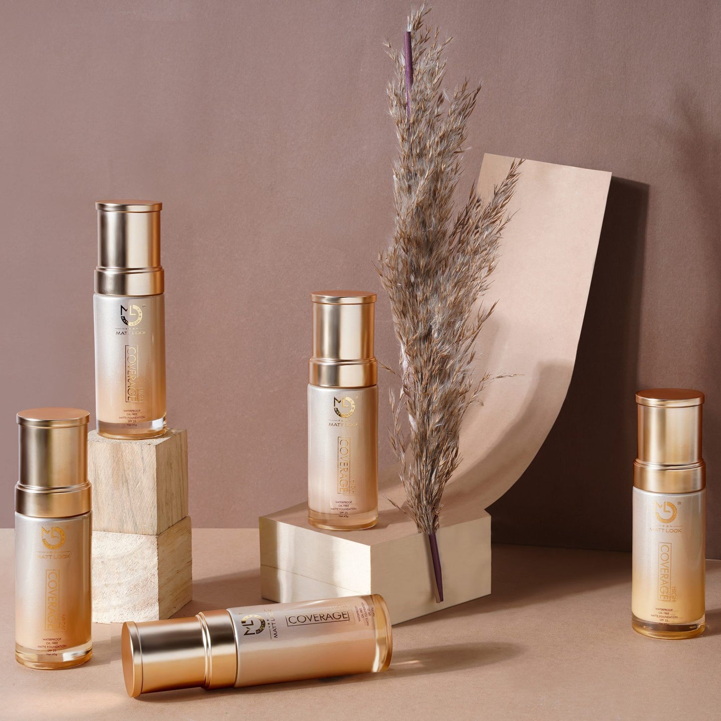 Matt Look High Coverage Waterproof Oil Free Matte SPF 25 Foundation - Light