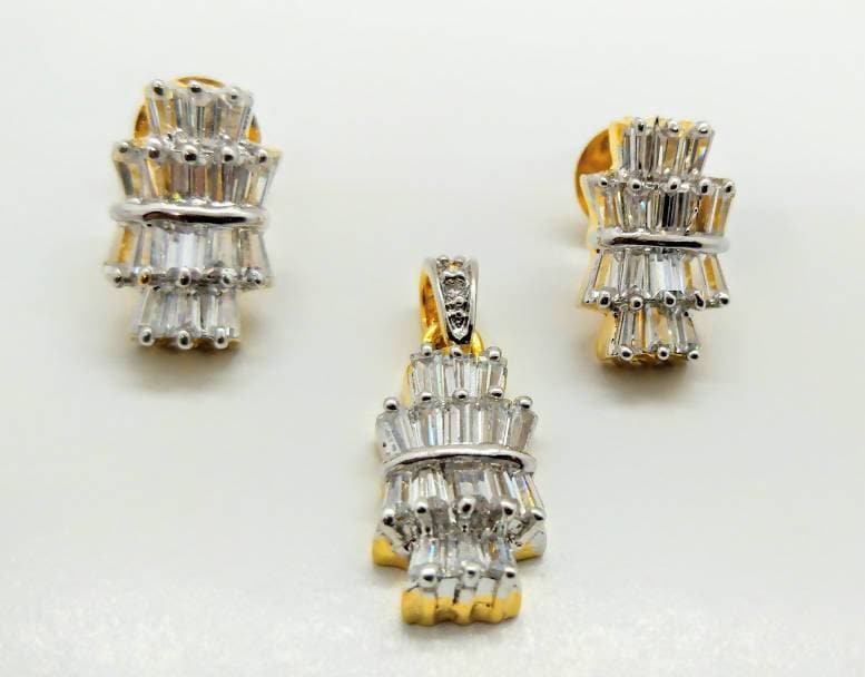 Cute AD Pendant Set