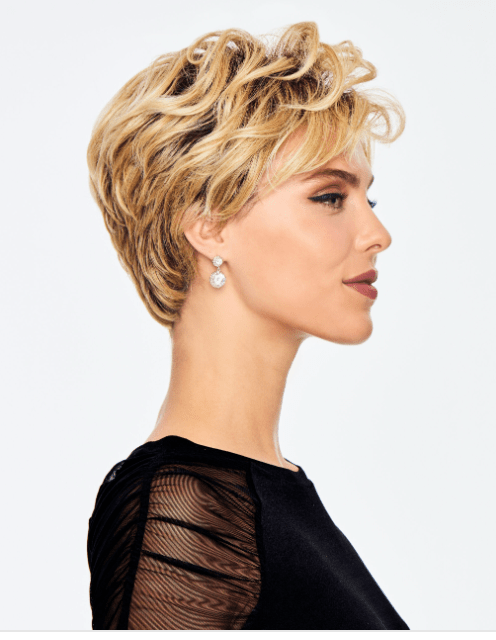 chic wavy Jane wig by Hairdo color SS14/88