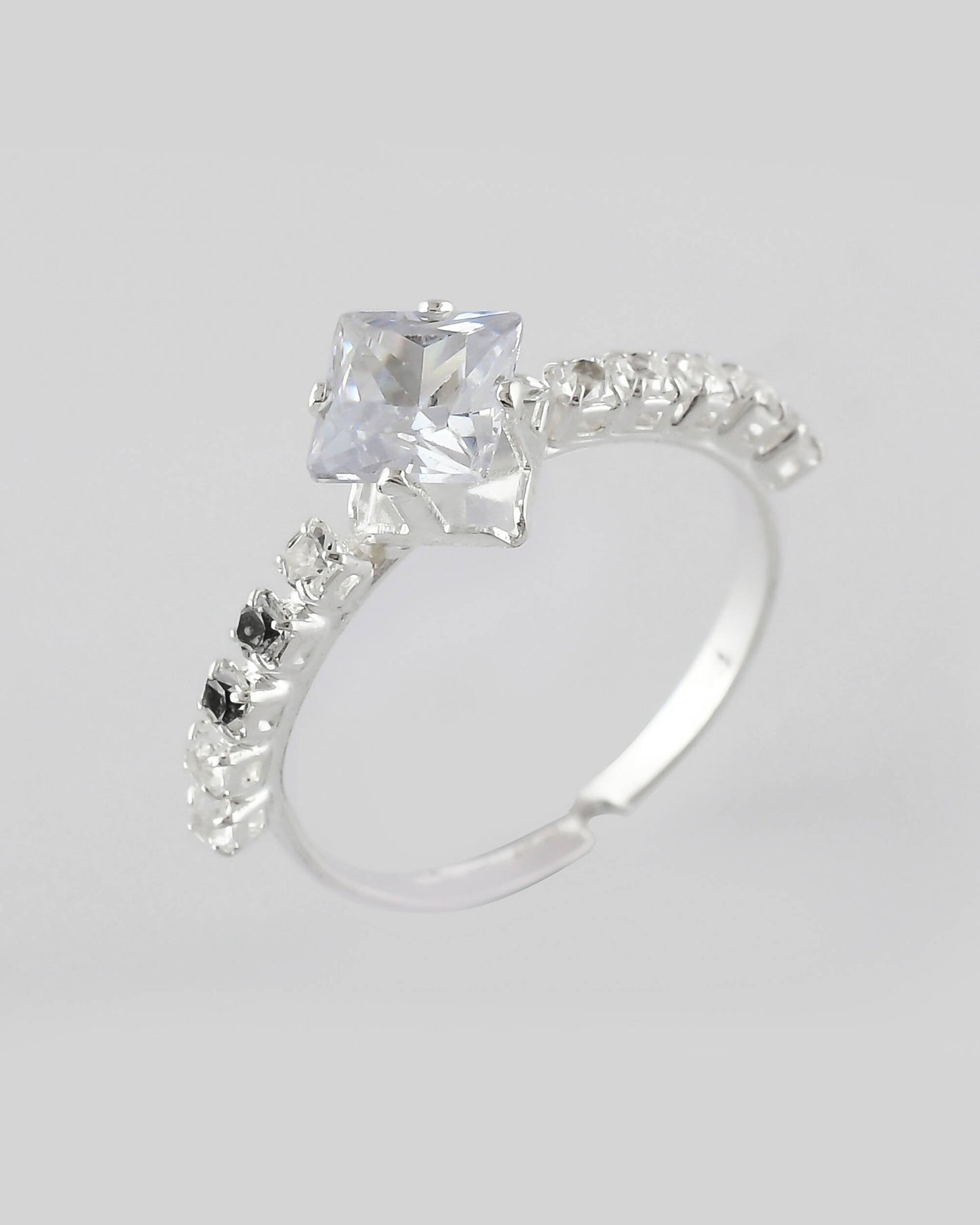VOJ white CZ-detail Stainless Steel Cubic Zirconia Silver Plated Adjustable Finger Ring