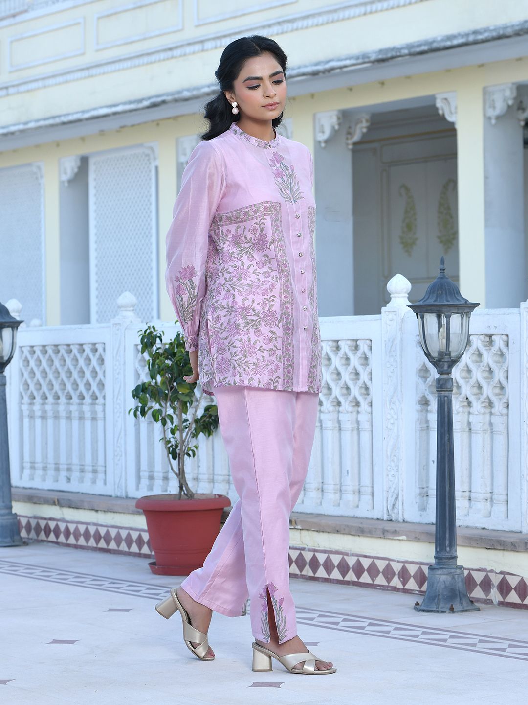 Vaasva Women's Soft Pink Chanderi Block Printed Cord Set