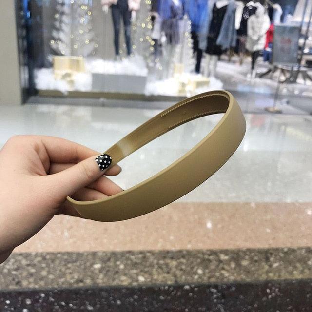 1PC Plastic Fashion Frosted Wide Headband Hair Band Headwear Bezel Hair Accessories For Woman Satin Covered Resin Hairbands Gorgeous Hair Accessories For Women