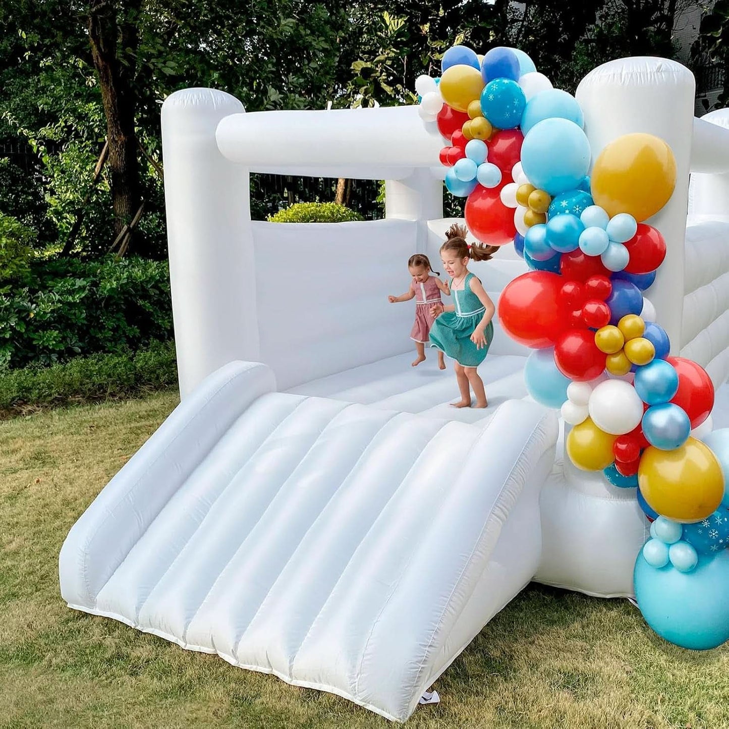Large White Inflatable Bounce House For Kids And Adults