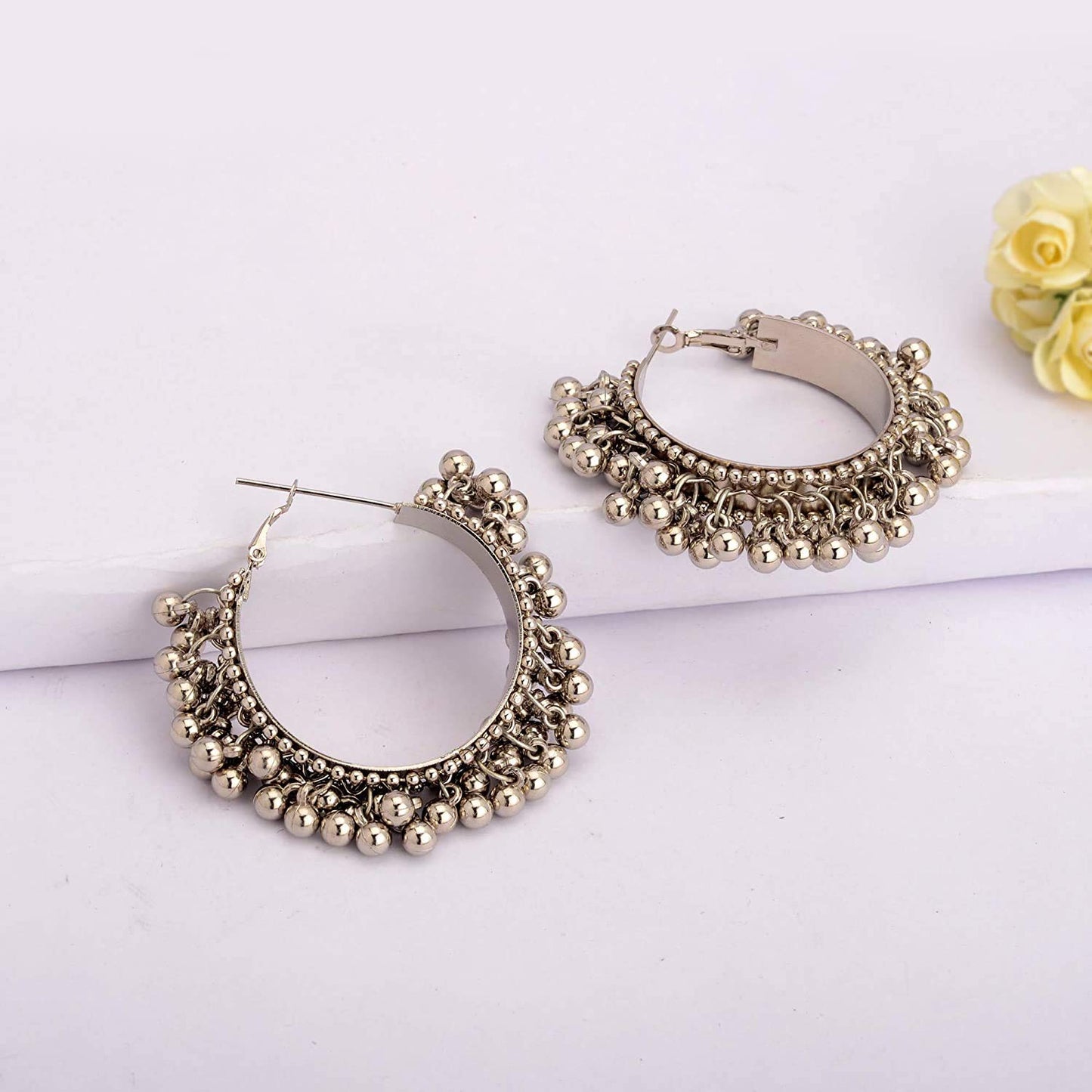 Silver-Plated Alloy Silver Hoop Earrings - The Pari