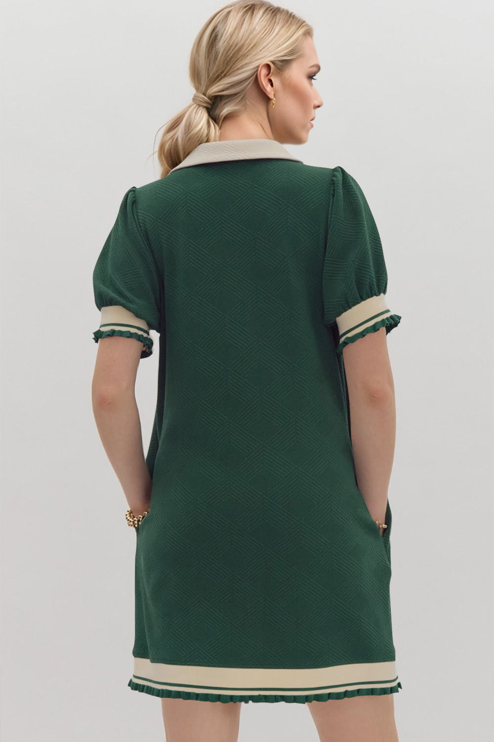 Trendy Contrast Short Sleeve Mini Dress Soft & Comfortable Casual Dress for Women