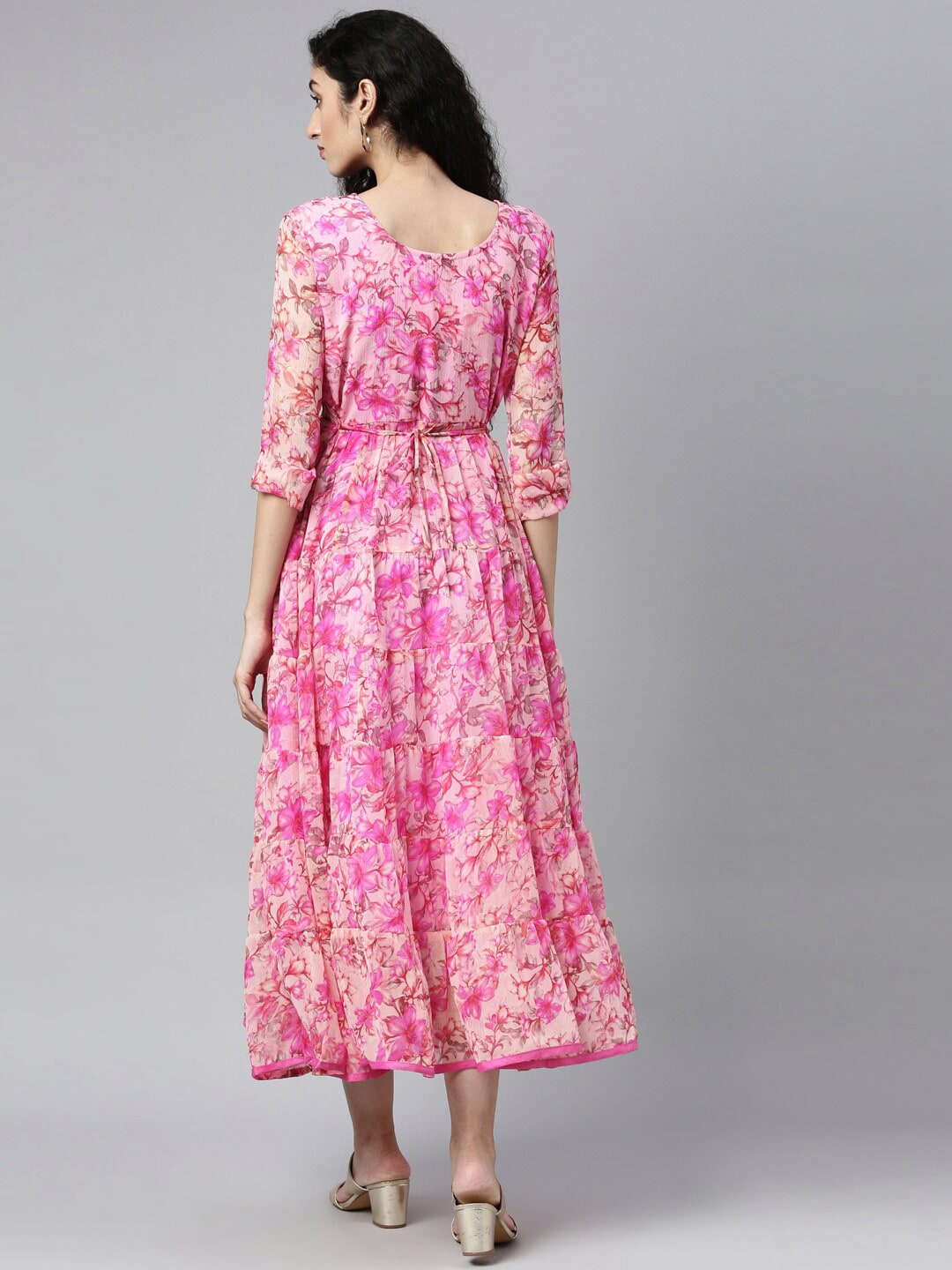 Souchii Pink & peaches n cream Floral Layered Chiffon Midi Dress
