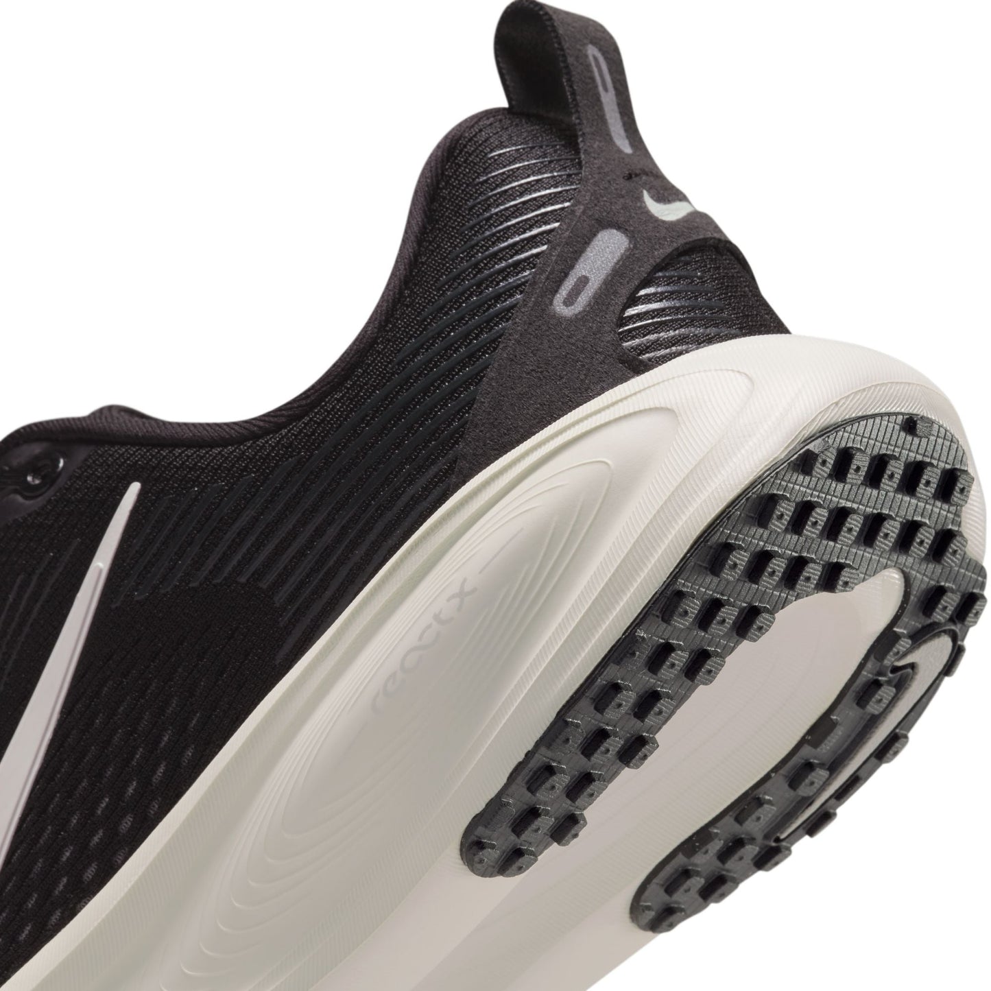 Nike Big Kids Vomero 18 - Black/White
