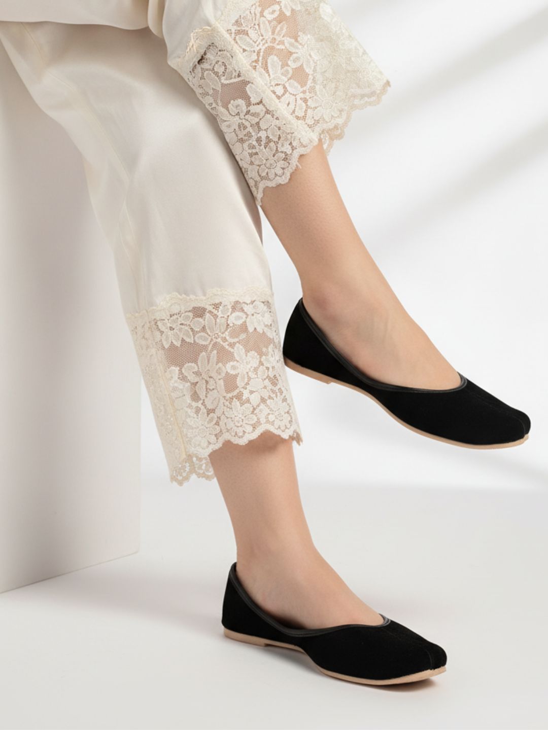 Desi Colour Women Indian Ethnic Footwear-Basic Suede -Black