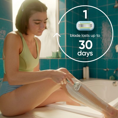 Venus Extra Smooth Pink Women's Razor + 2 Razor Blade Refills - Imperfect Box