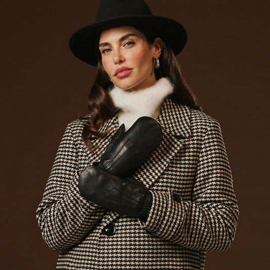 Gianetta (black) - Italian lambskin mittens with luxurious lambswool lining