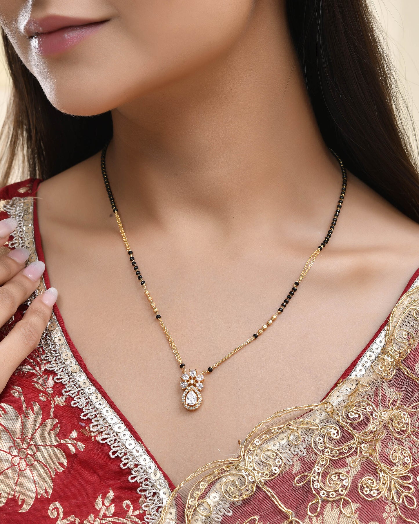 Jewels Nest Elegant Floral Pendant Gold-Polished Mangal Sutra