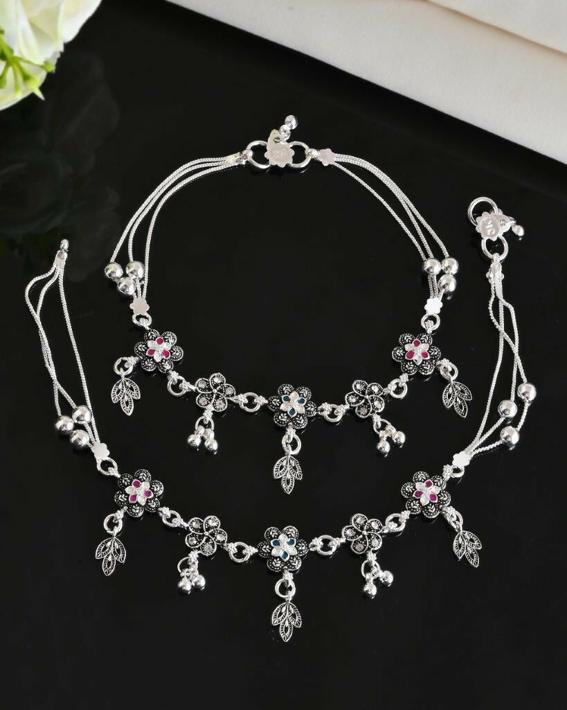 VOJ Set of 2 Silver Plated Flower Shaped Stone Studded Anklet