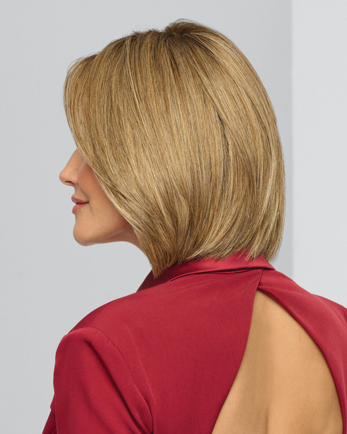 Raquel Welch Straight Up with a Twist Elite Wig - Average