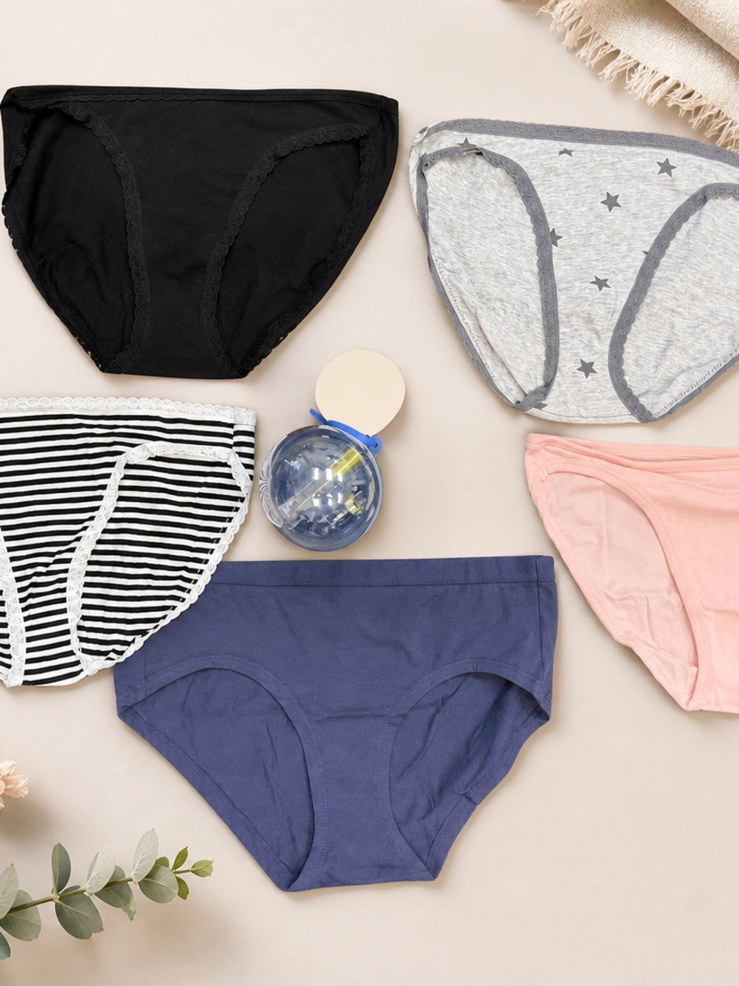 Jenni Womens Assorted Underwear Mystery Box, 5 pairs + Bonus Prize