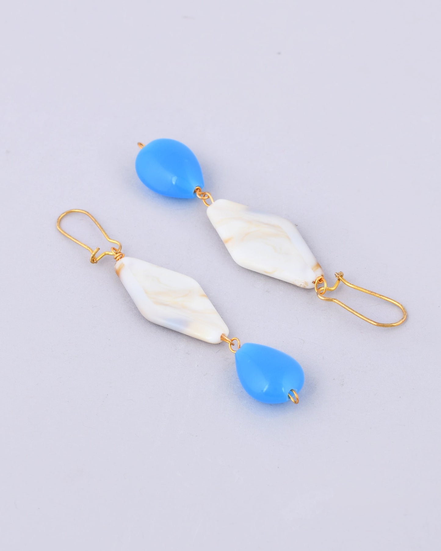 VOJ Women Sky Blue And White Beads Necklace And Earrings Set