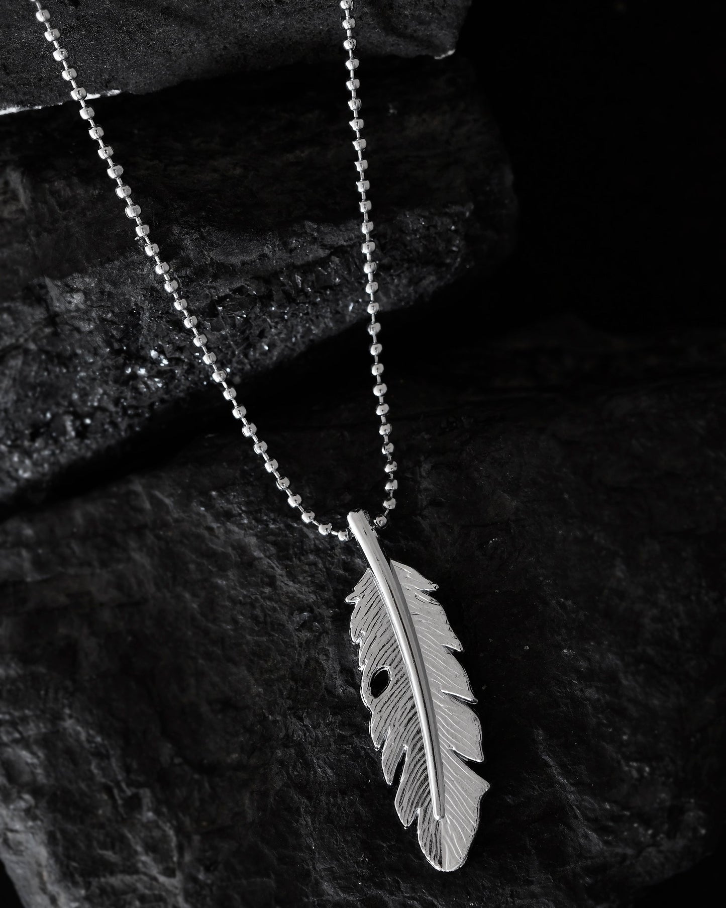 VOJ Silver Plated Men Chain With Leaf Shaped Pendent