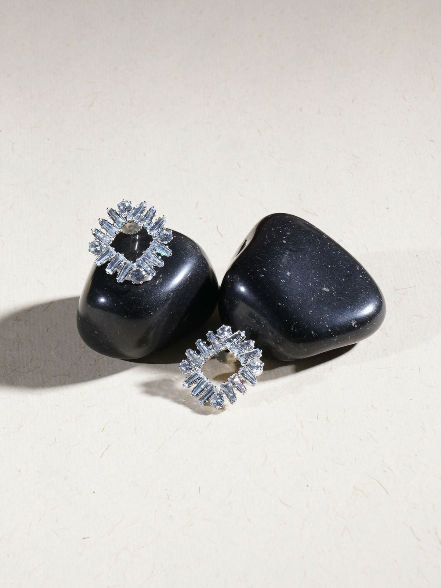 stone stud (white) - Ruby Raang