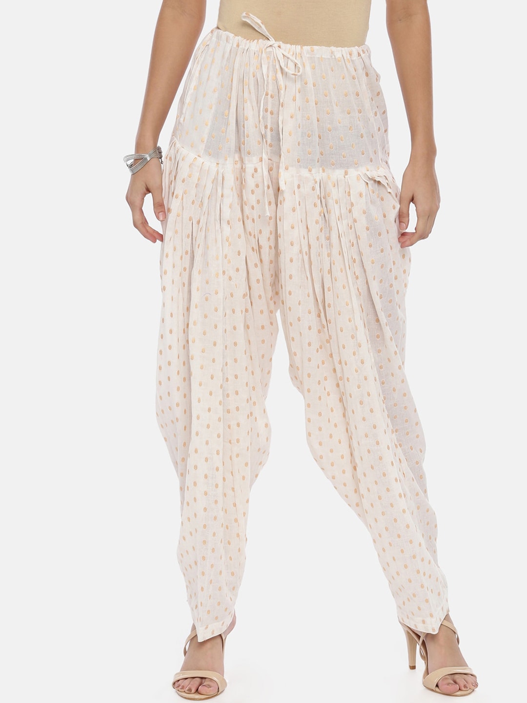Souchii White Woven Design Patiala
