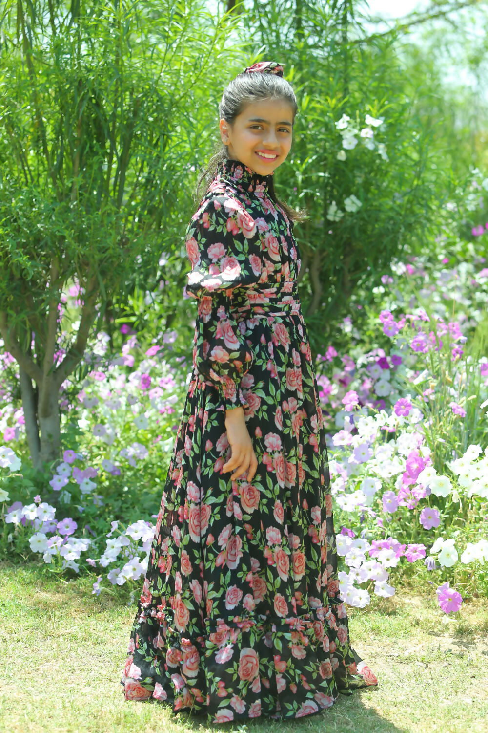 LH Luxury Fashion Runway Rose Long Shirred Dress – Elegant Black Flared Dress for Girls