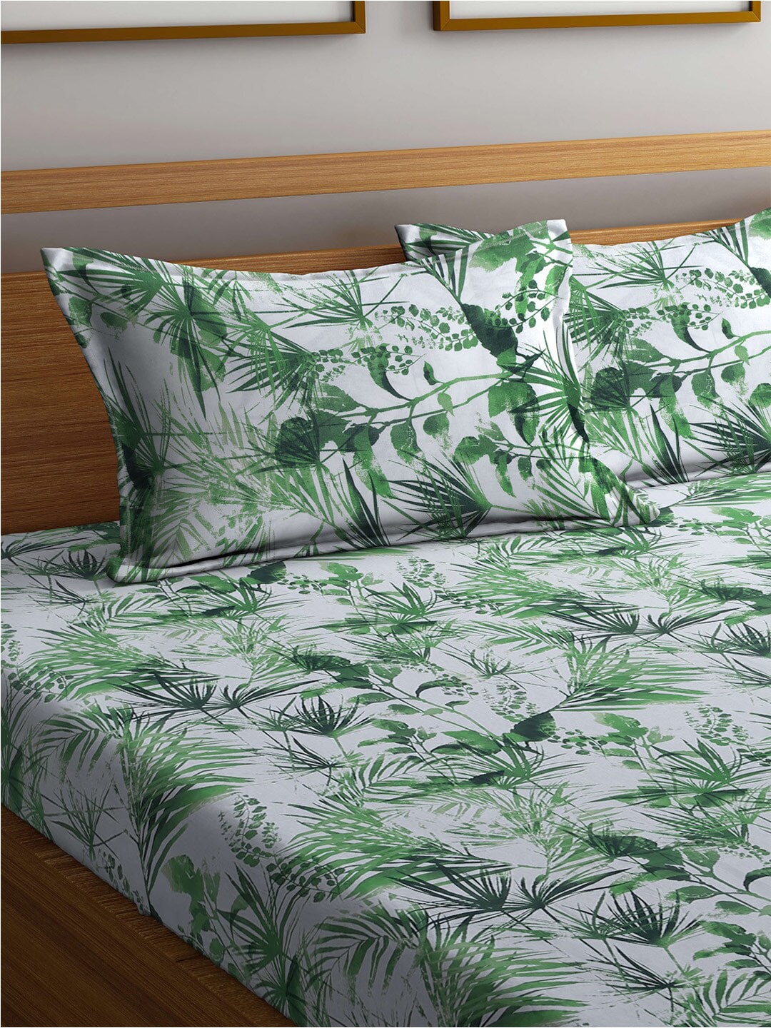 BOMBAY DYEING Serenita Green & White Floral Cotton 144TC Queen Bedsheet & 2 Pillow Covers