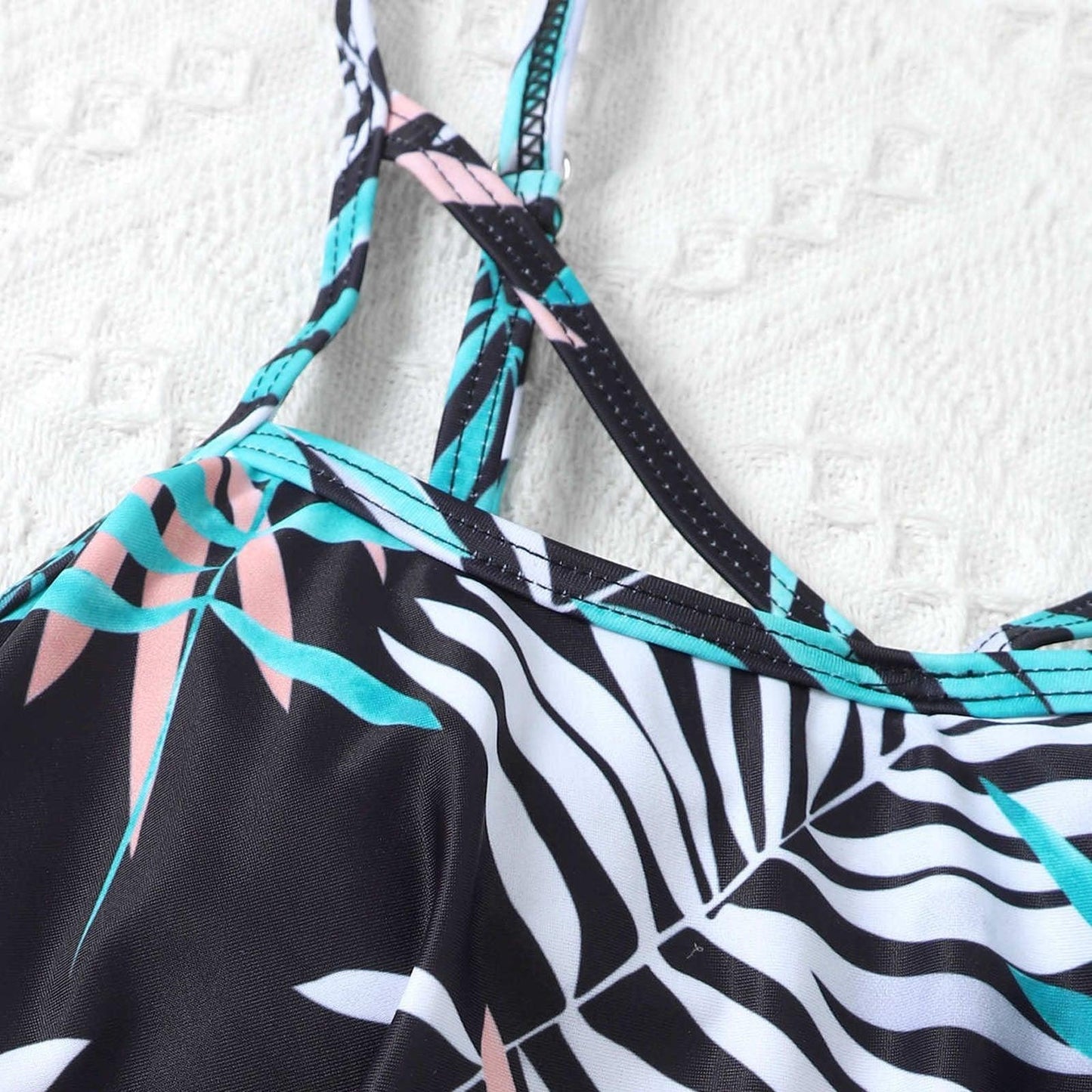 Fashionable And Stylish Design Women Leaf Print Soft Comfortable Suitable High Waist Swimsuit