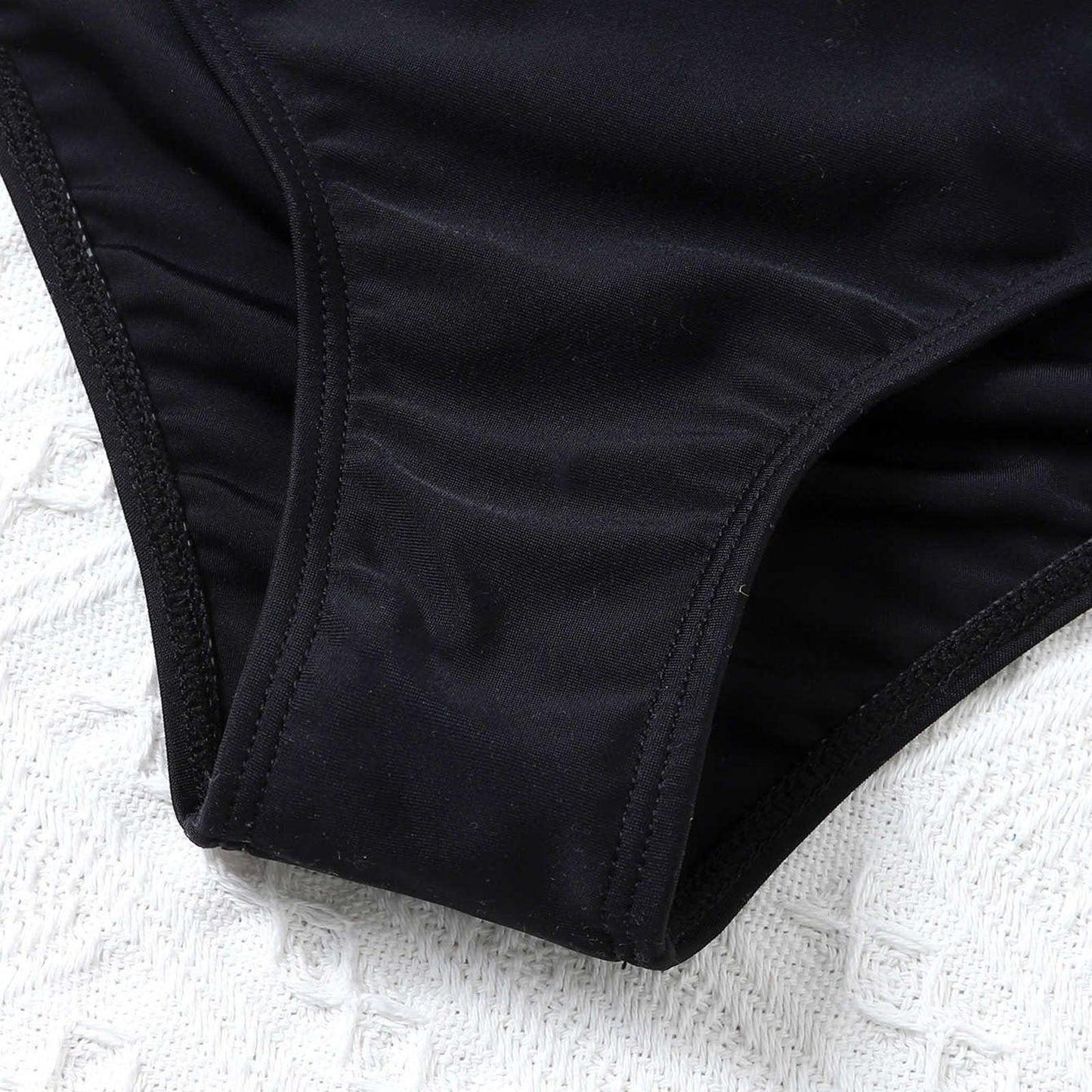 Fashionable And Stylish Design Women Leaf Print Soft Comfortable Suitable High Waist Swimsuit
