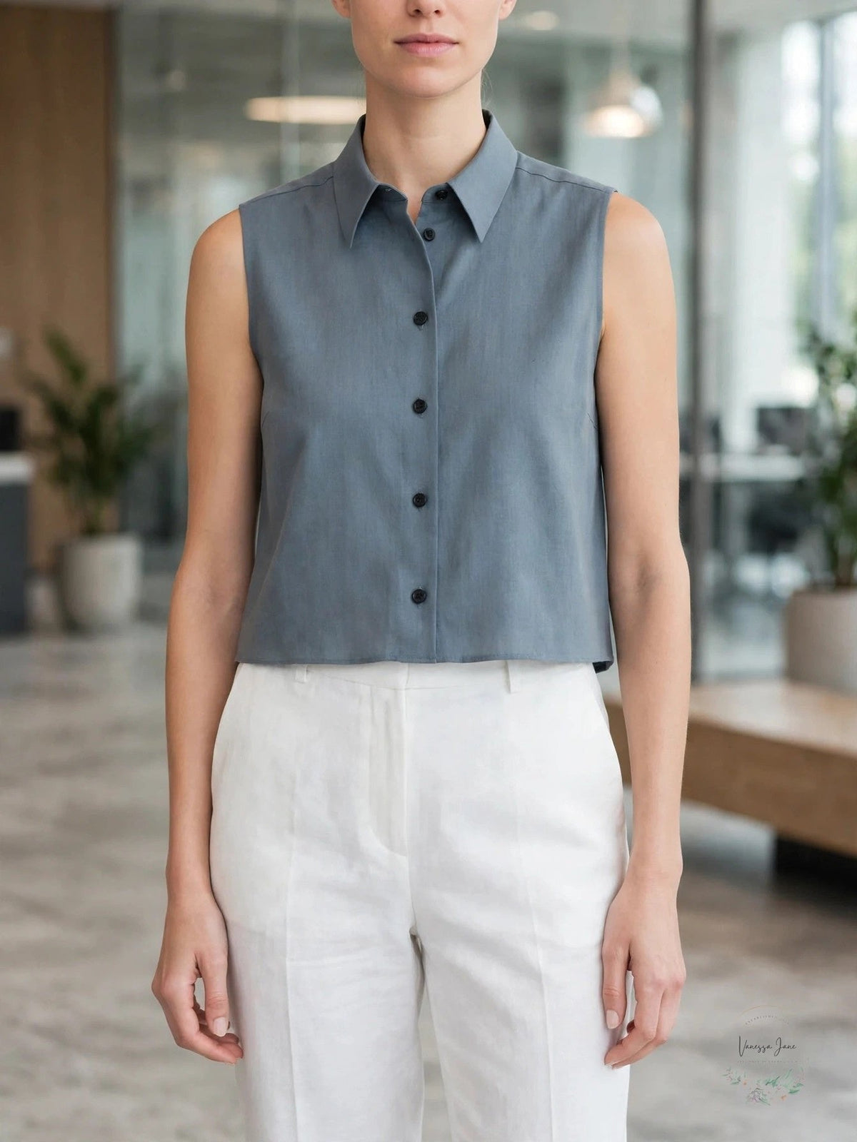 Theory Shrunken Button-Down Sleeveless Shirt, Size XS