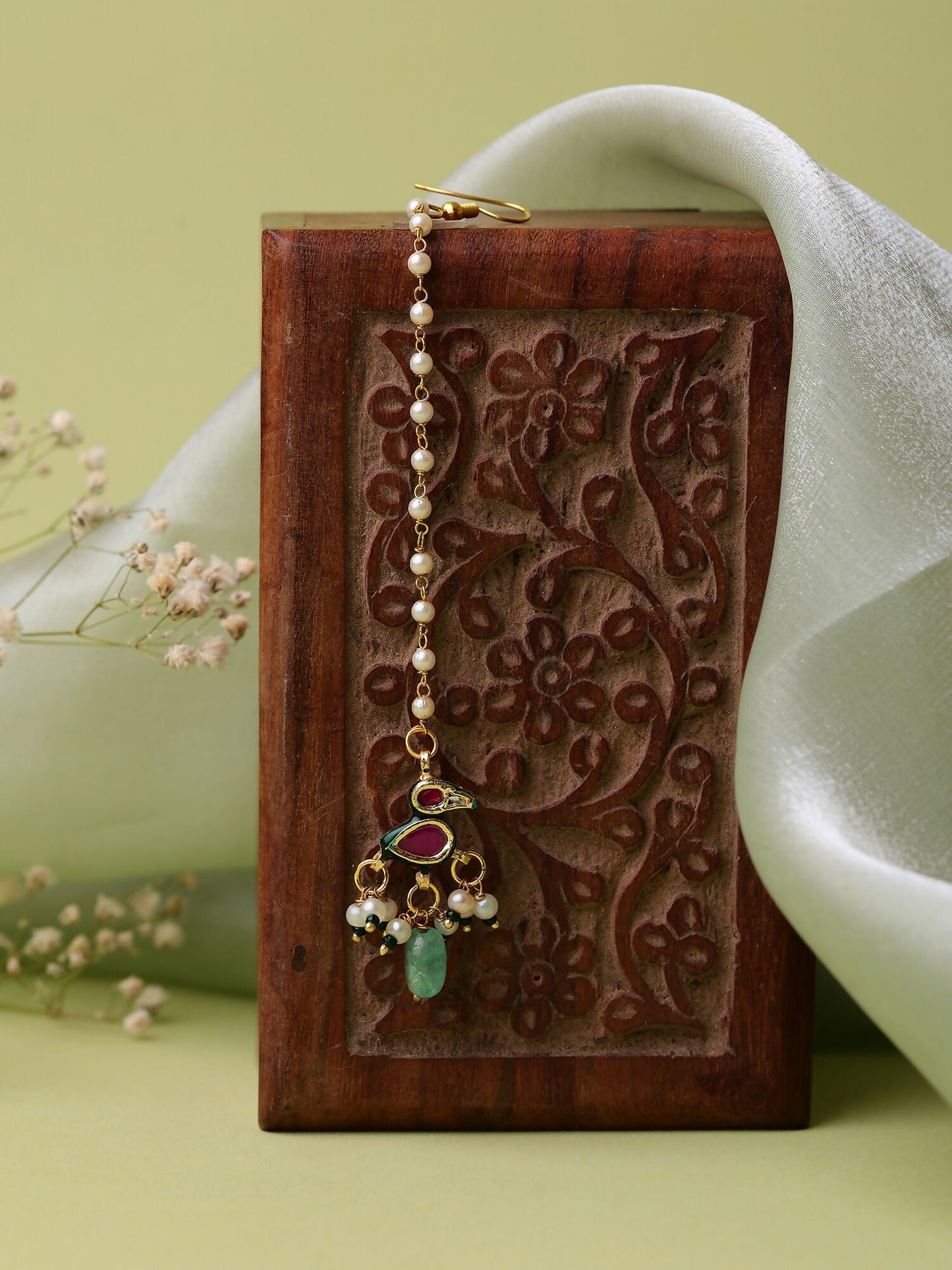 Ruby Raang Multi-Color Kundan Maang Tikka