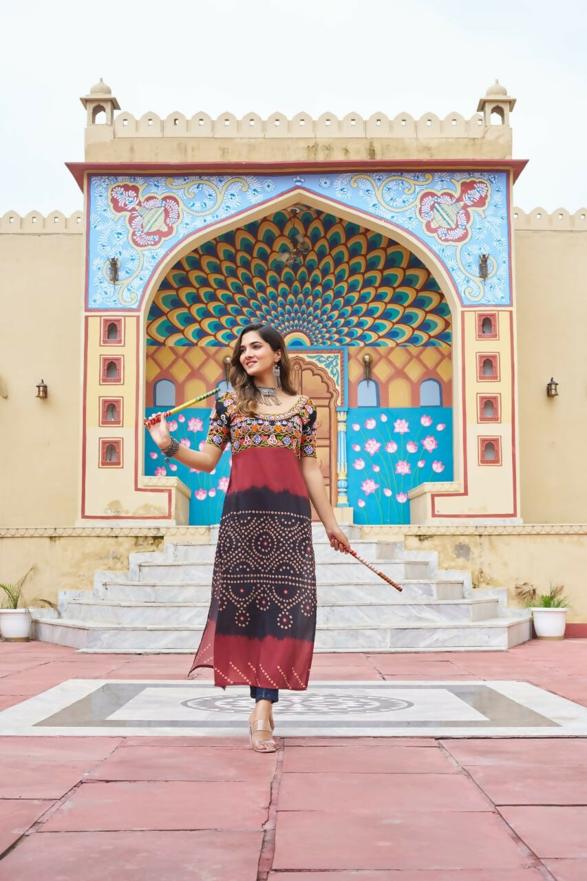 Vastranavya Black Navratri Special Kutchi Gamthi Work with Printed Kurti
