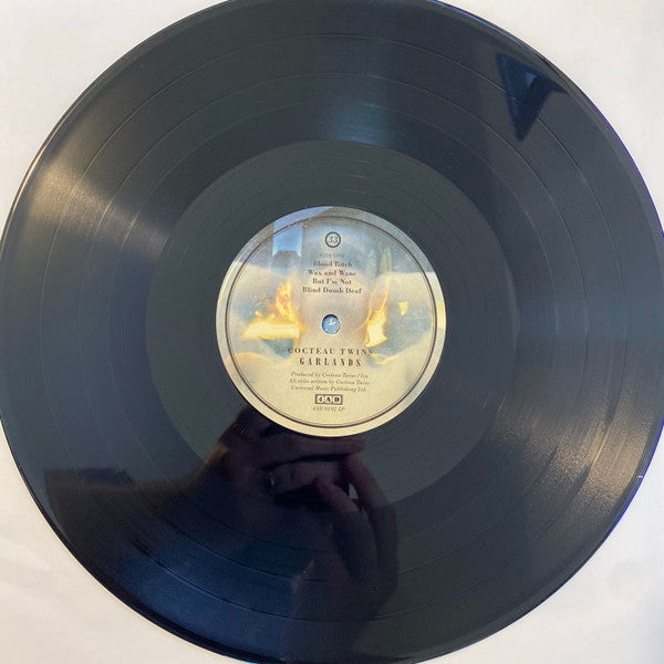 Garlands (VINYL) | Mint (M) Mint (M)