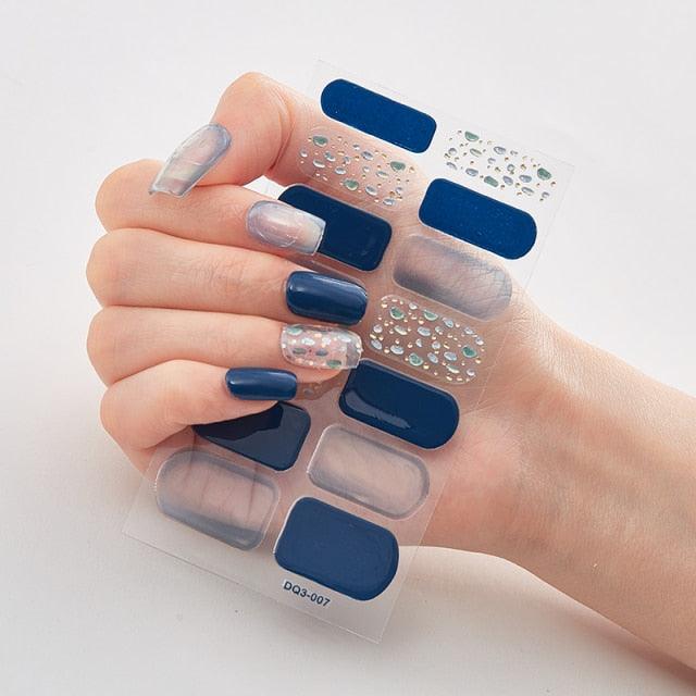New Year Patterned Nail Decor Nail Polish Nail Art Stickers Full Beauty Sticker for Nails Nail Accessorie Christmas Nail Sticker 3D Nail Art Stickers Decal Slider Template Diy Nail Tool Decorations Nail Art Design Self Adhesive Luxury Designer Nail Sticke