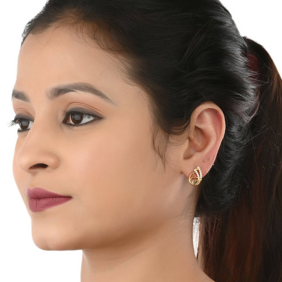 AanyaCentric Gold-Polished Short Mangalsutra Set with Earrings