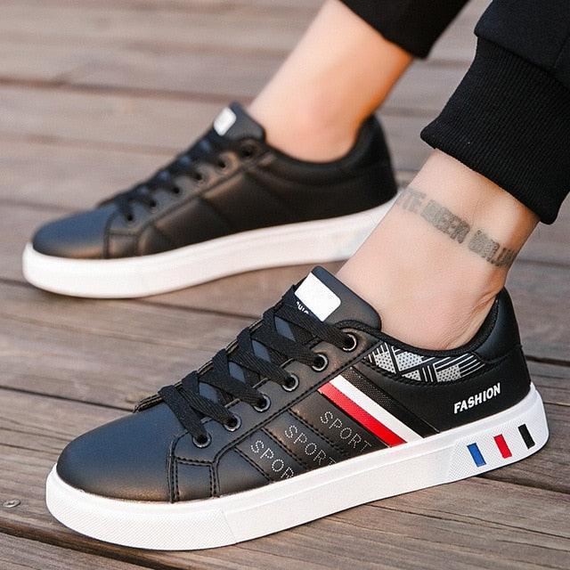 Casual Leather Mens Sneakers Fashion Flat Outdoor Sneakers Classic Sports