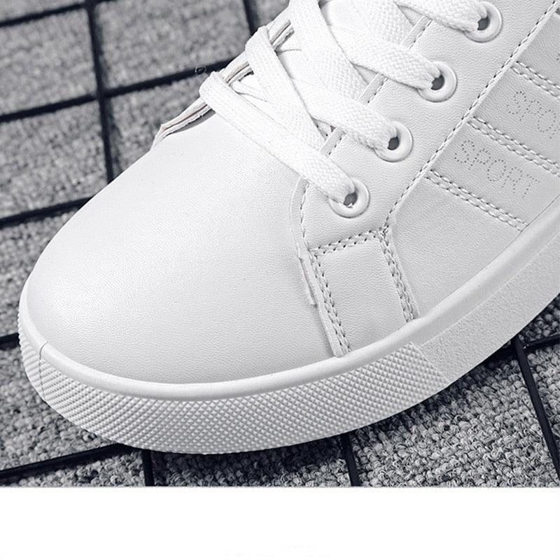 Casual Leather Mens Sneakers Fashion Flat Outdoor Sneakers Classic Sports