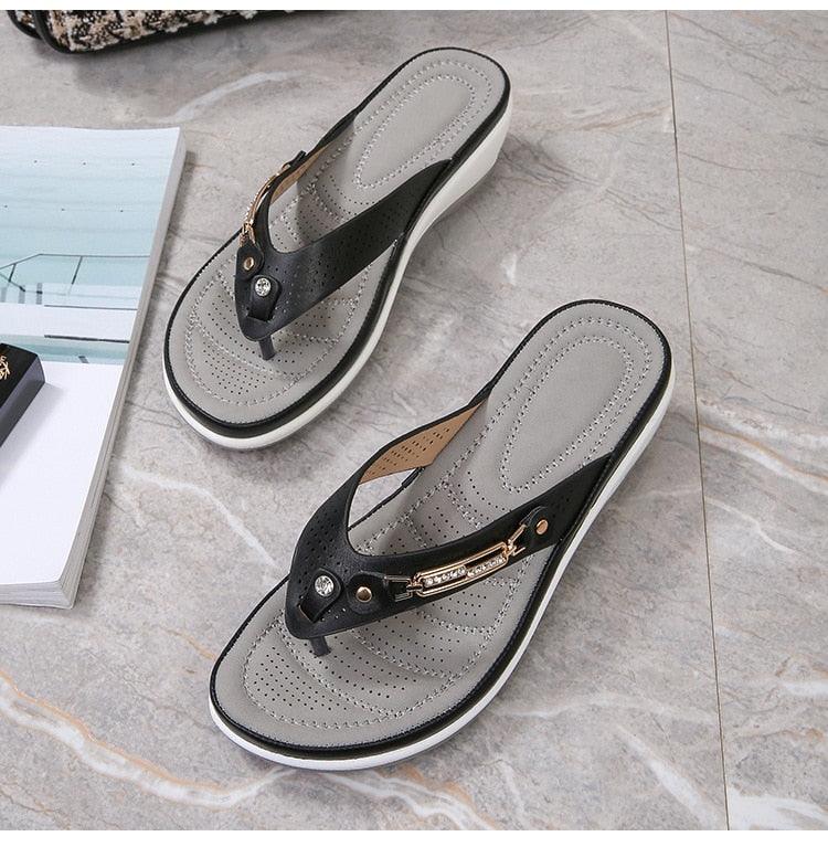 Women's Summer New Fashion Metal Button Slides